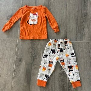 Adorable Gymboree Halloween pajamas in perfect condition, size 12-18 months